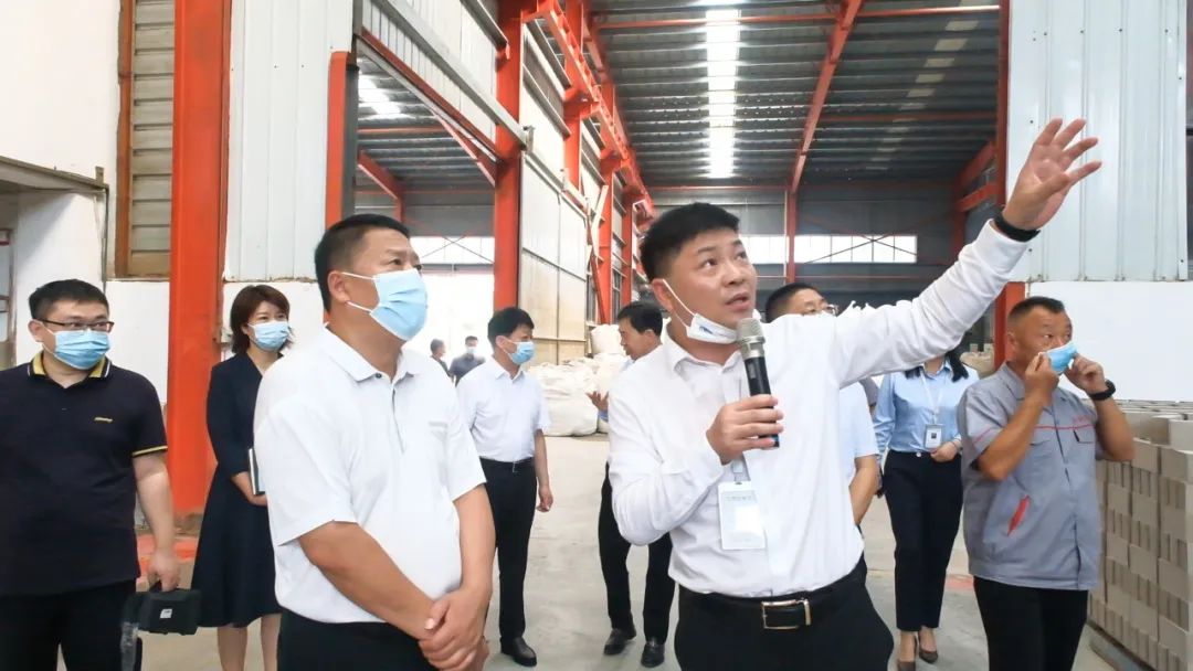 新密市政協(xié)主席袁斌一行蒞臨榮盛科技集團視察指導